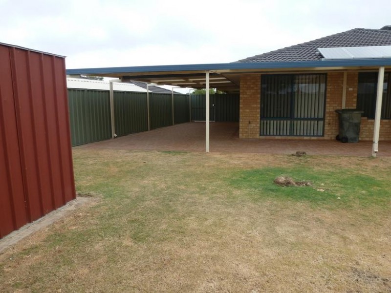 4 Hardwood Turn, Merriwa WA 6030