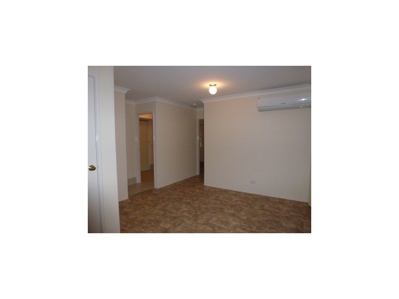 4/81 Azelia Street, Alexander Heights WA 6064