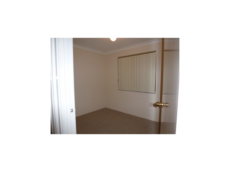 4/81 Azelia Street, Alexander Heights WA 6064