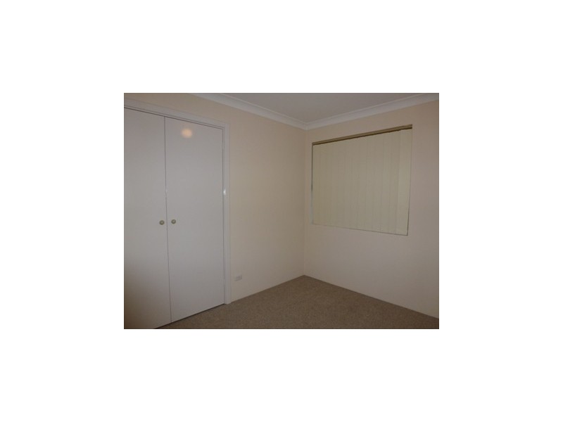 4/81 Azelia Street, Alexander Heights WA 6064