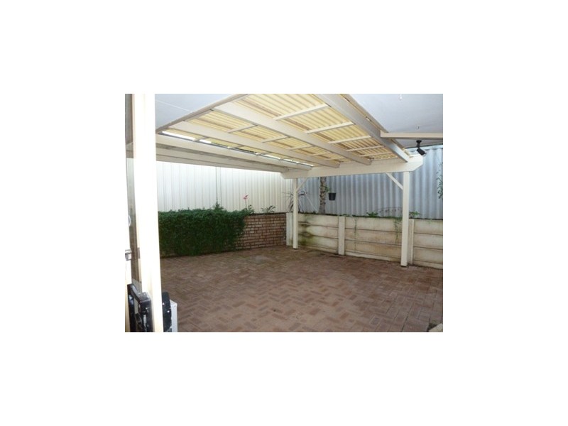 4/81 Azelia Street, Alexander Heights WA 6064