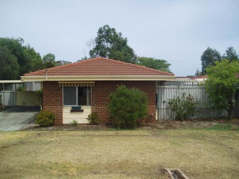 77 Amberton Avenue, Girrawheen WA 6064