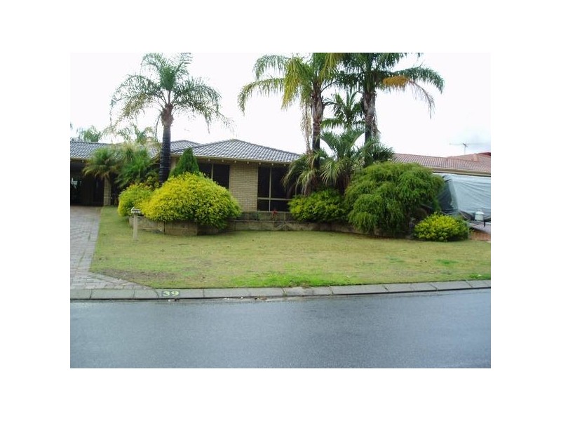 39 Chichester Avenue, Woodvale WA 6026
