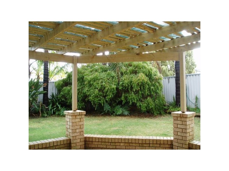 39 Chichester Avenue, Woodvale WA 6026