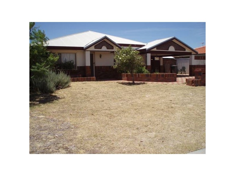 14 Bloodwood Drive, Marangaroo WA 6064