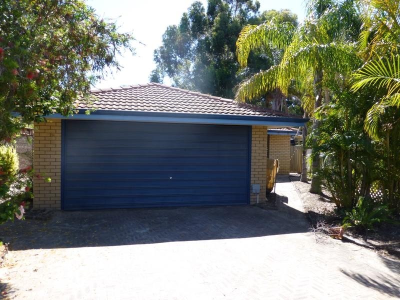 8 Pepper Close, Ballajura WA 6066