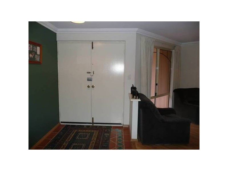 8 Oakman Grove, Landsdale WA 6065