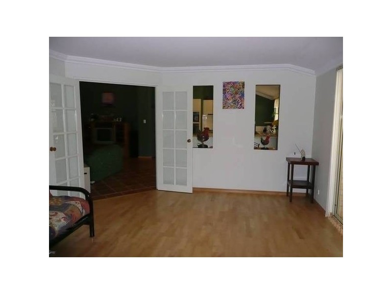 8 Oakman Grove, Landsdale WA 6065