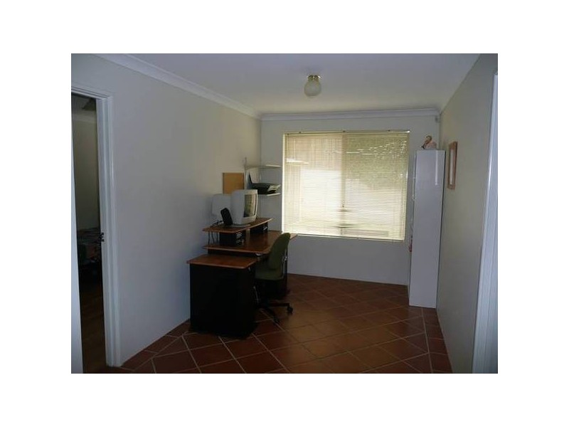 8 Oakman Grove, Landsdale WA 6065