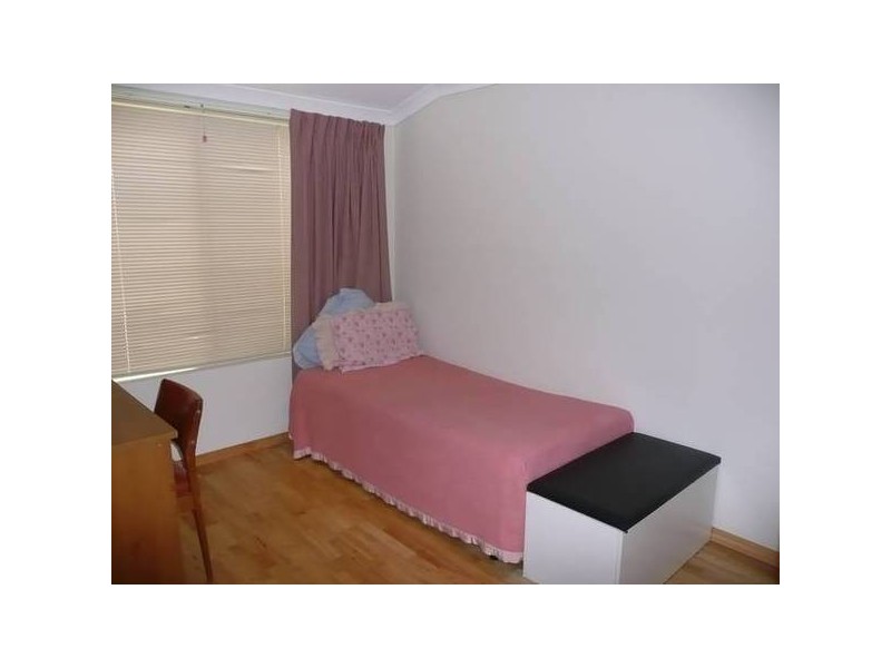 8 Oakman Grove, Landsdale WA 6065