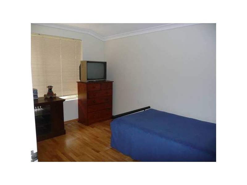 8 Oakman Grove, Landsdale WA 6065