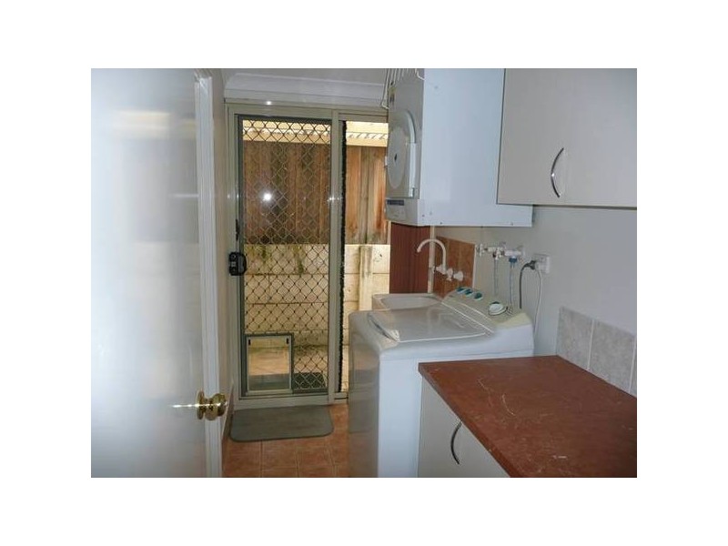 8 Oakman Grove, Landsdale WA 6065