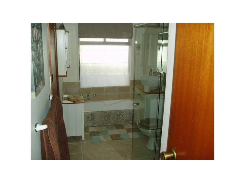 2 Inglis Court, Kingsley WA 6026