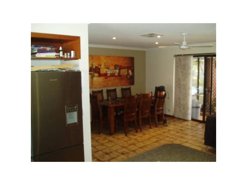 2 Inglis Court, Kingsley WA 6026