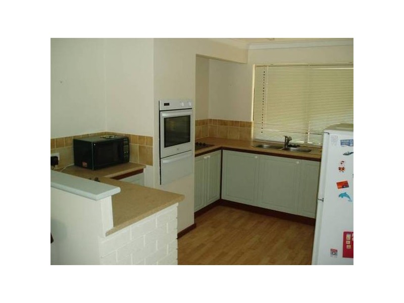 2 Inglis Court, Kingsley WA 6026