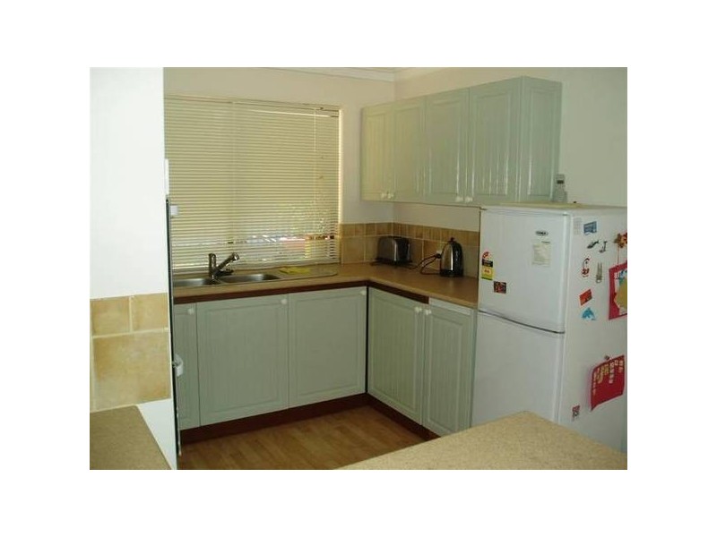 2 Inglis Court, Kingsley WA 6026