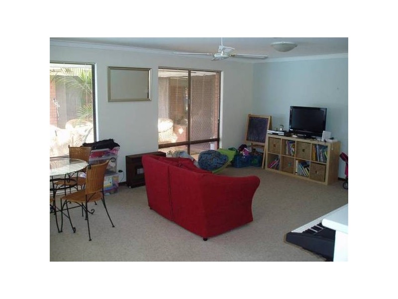 2 Inglis Court, Kingsley WA 6026