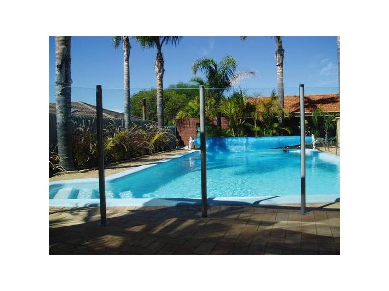 2 Inglis Court, Kingsley WA 6026