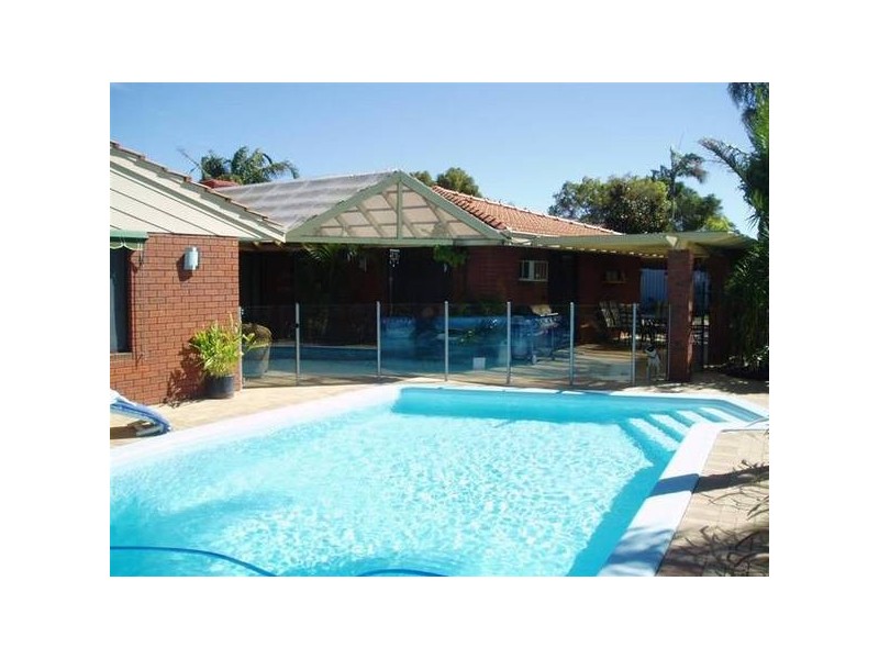 2 Inglis Court, Kingsley WA 6026