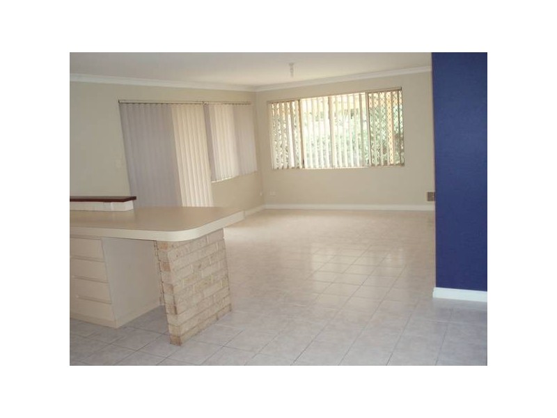 19 Harewood Place, Marangaroo WA 6064