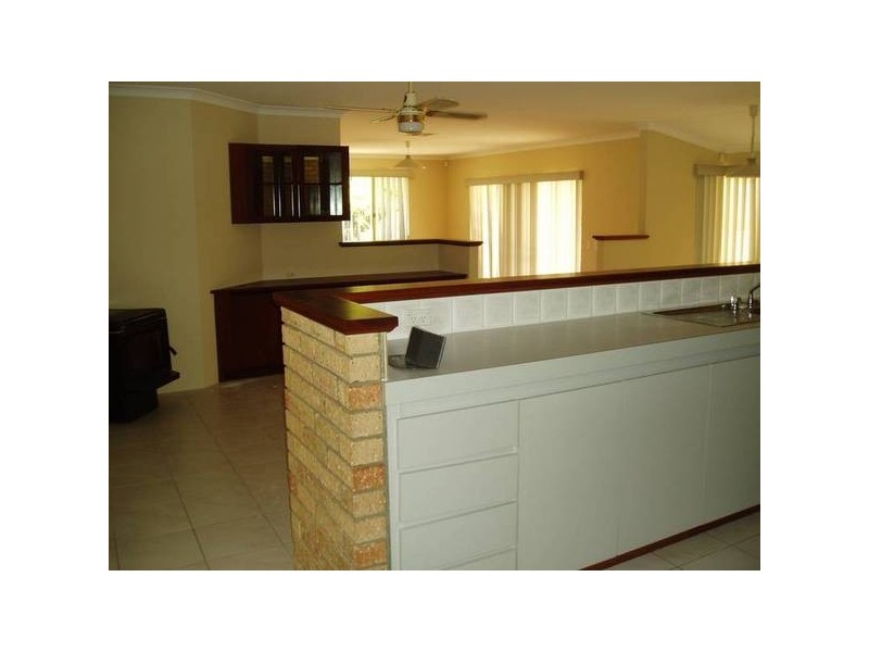 37 Marianne Way, Alexander Heights WA 6064