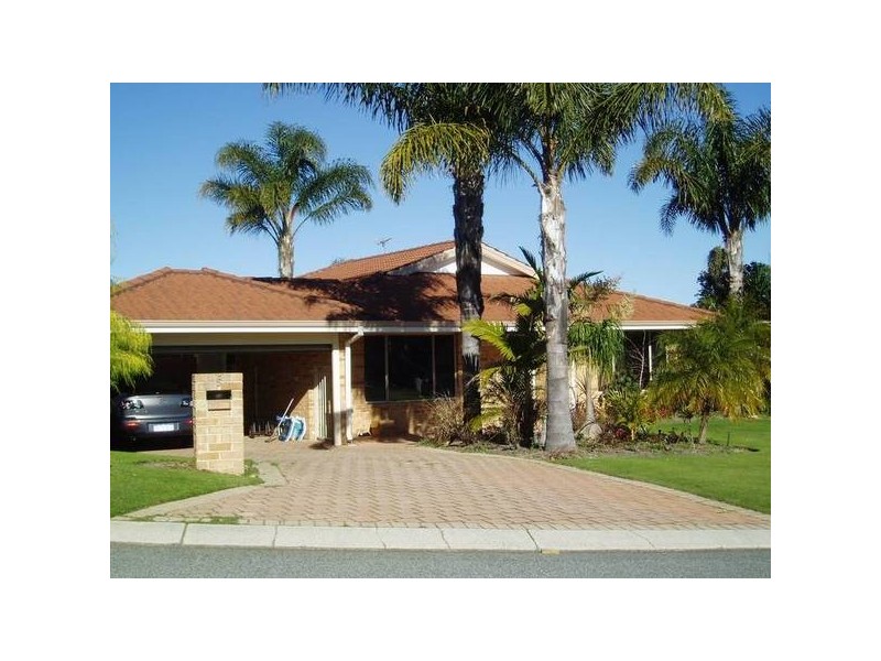 5 Farnell Way, Alexander Heights WA 6064