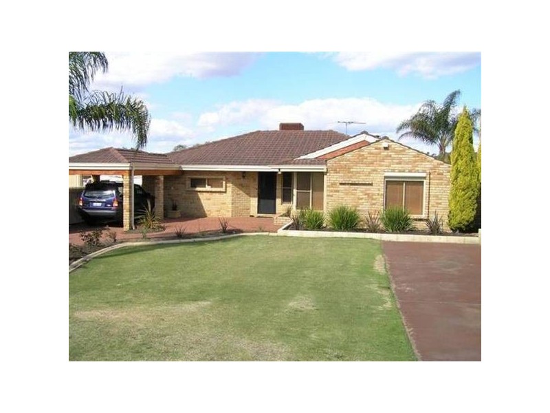 8 Stella Place, Alexander Heights WA 6064