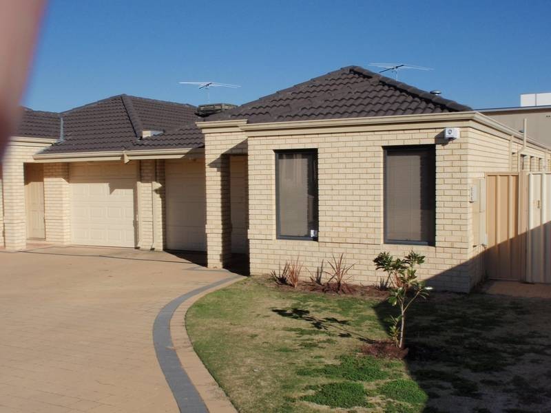 24 Linto Way, Alexander Heights WA 6064