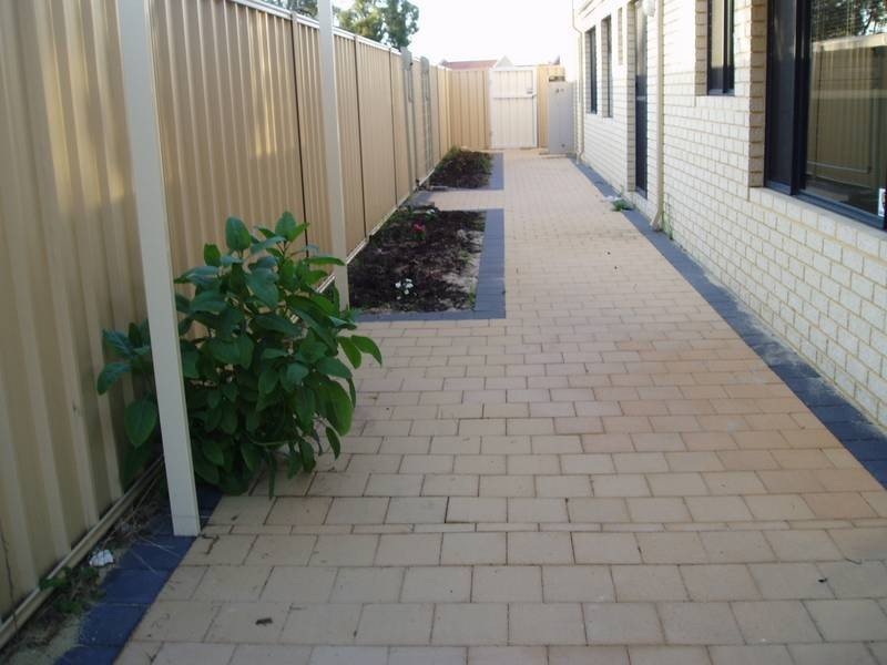 24 Linto Way, Alexander Heights WA 6064