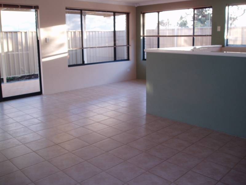 24 Linto Way, Alexander Heights WA 6064