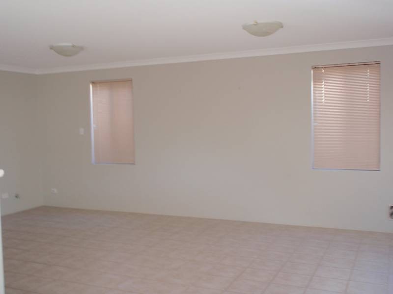 24 Linto Way, Alexander Heights WA 6064