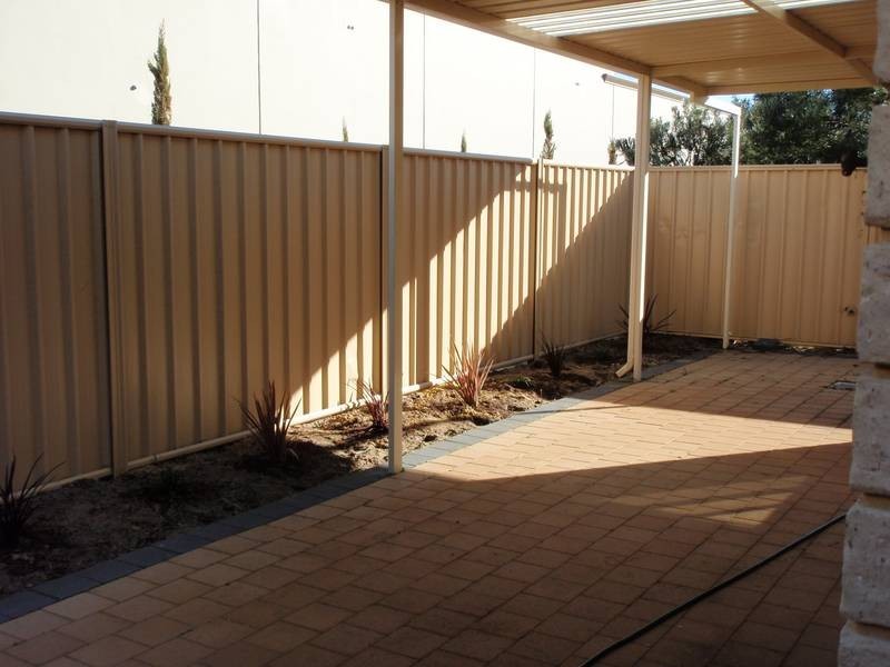 24 Linto Way, Alexander Heights WA 6064