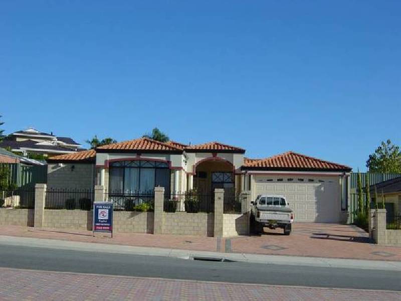 Abbotswood Drive, Landsdale WA 6065