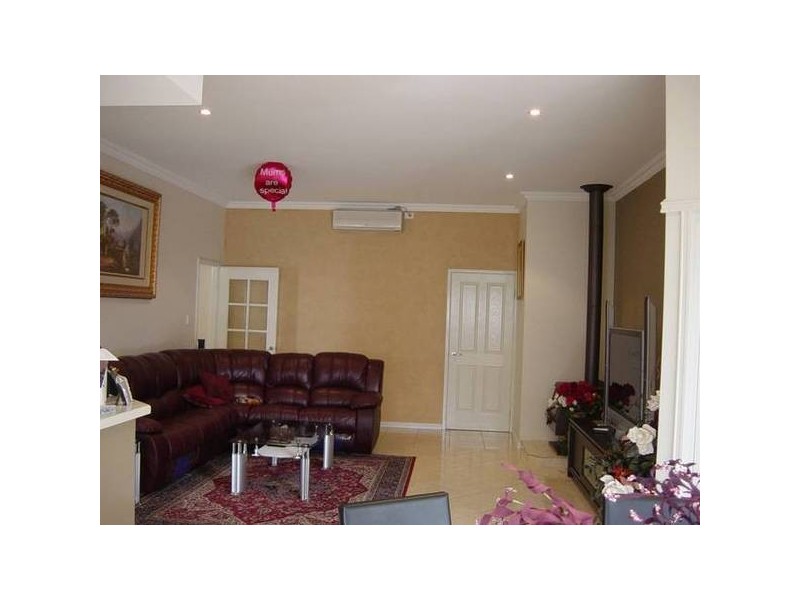 Abbotswood Drive, Landsdale WA 6065