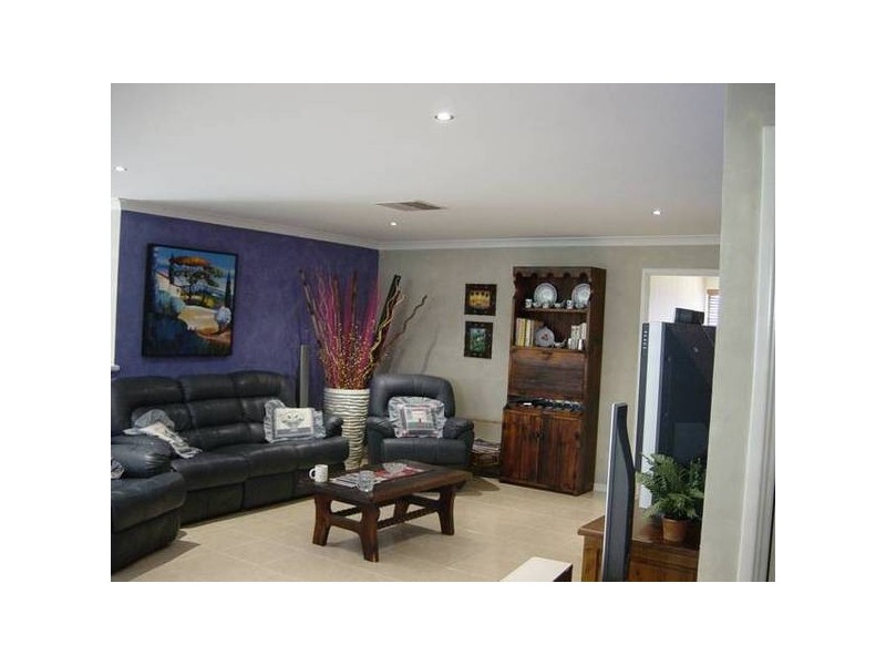 Sumner Mews, Landsdale WA 6065