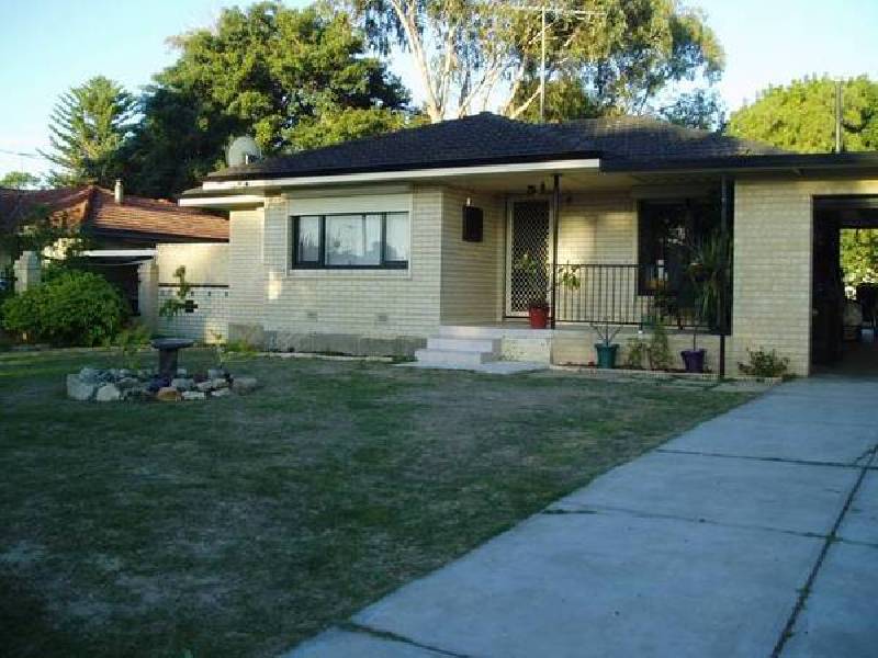 20 Winterton Way, Girrawheen WA 6064