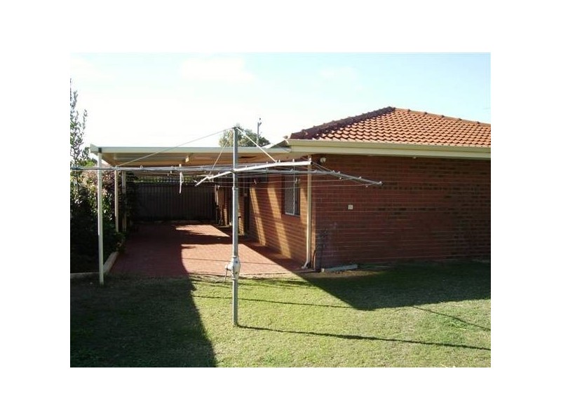 77 Amberton Avenue, Girrawheen WA 6064