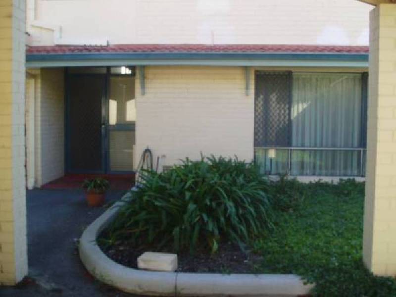 Yeo Court, Koondoola WA 6064