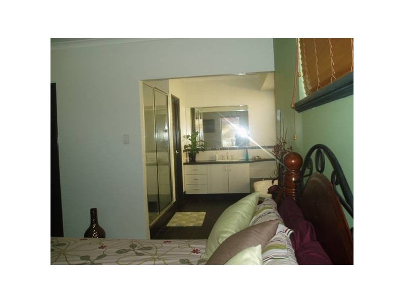 19 Evandale Rd, Darch WA 6065