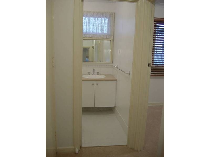 2/37 Varcoe Rd, Koondoola WA 6064