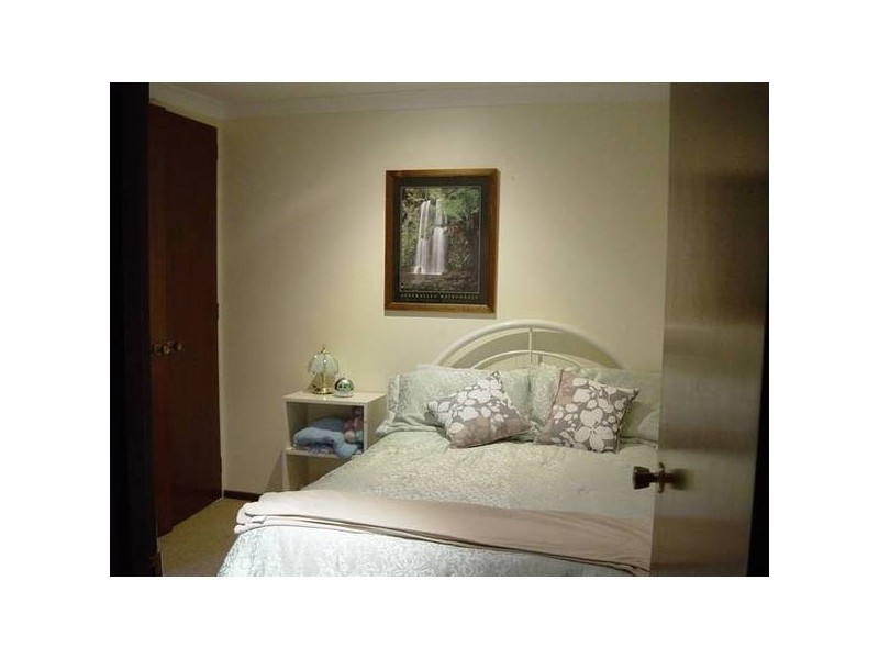 6 Liverpool Place, Alexander Heights WA 6064