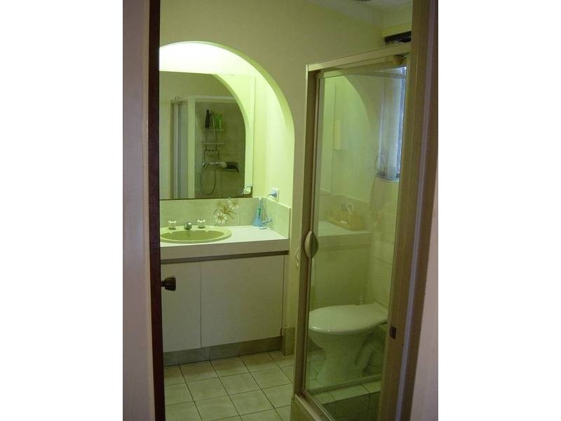 6 Liverpool Place, Alexander Heights WA 6064