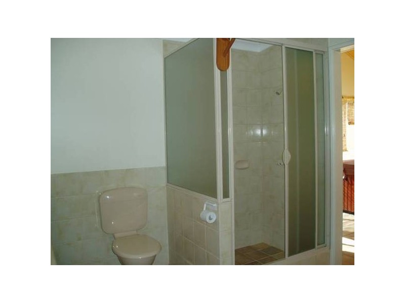 Badgerup Rd
(house), Wanneroo WA 6065