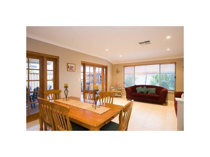 7 Hellfire Drive, Darch WA 6065