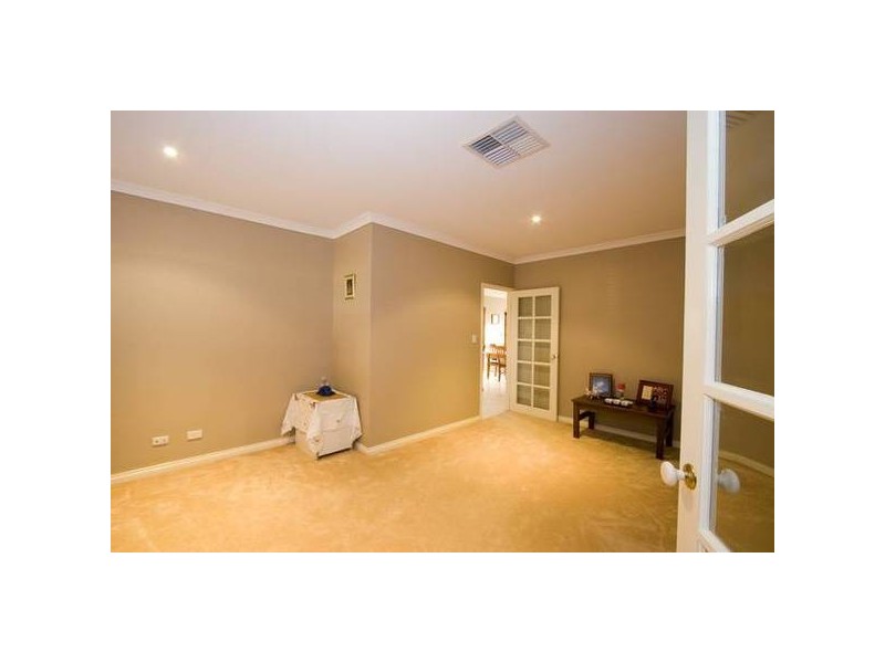 7 Hellfire Drive, Darch WA 6065