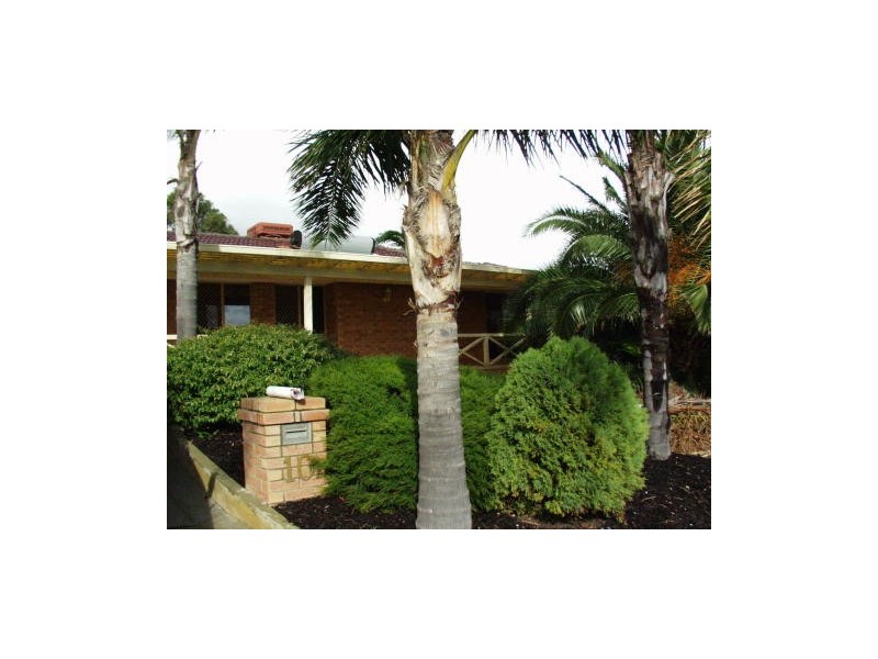 10 Gould Place, Marangaroo WA 6064