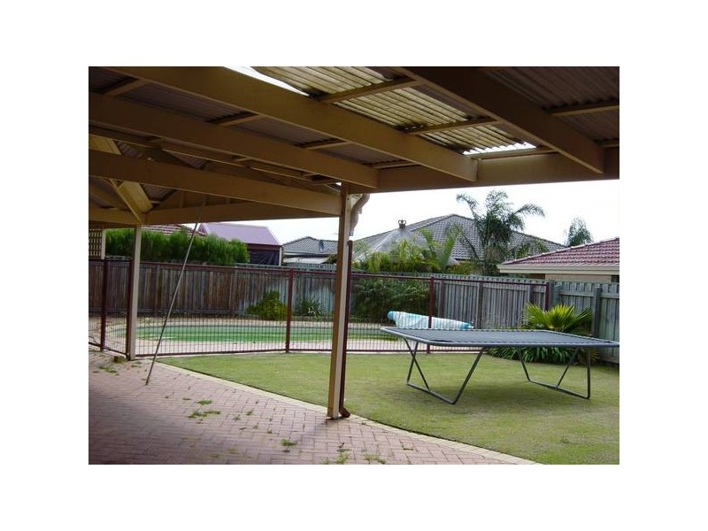 17 Sedgley Close, Landsdale WA 6065