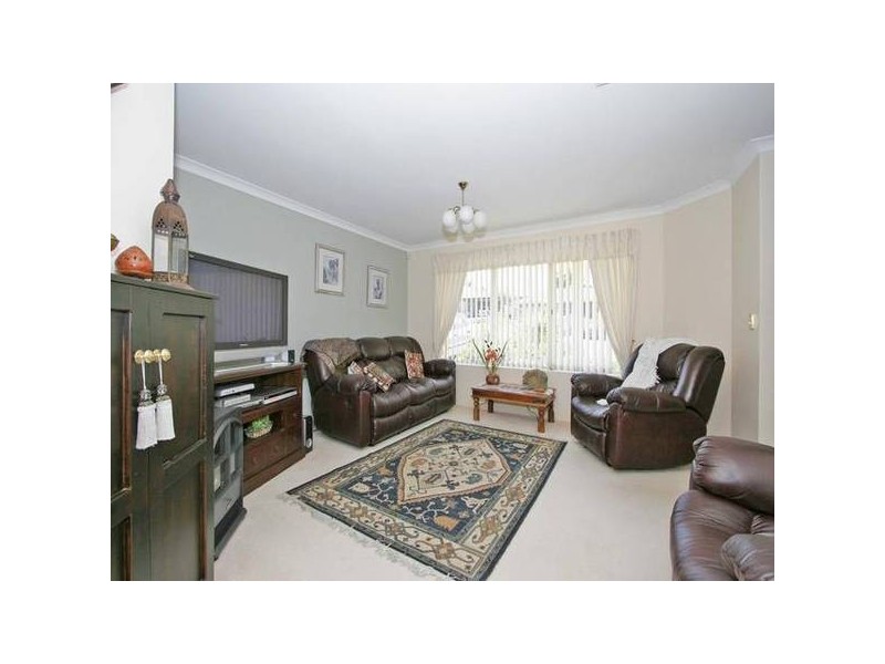 88 Azelia St, Alexander Heights WA 6064