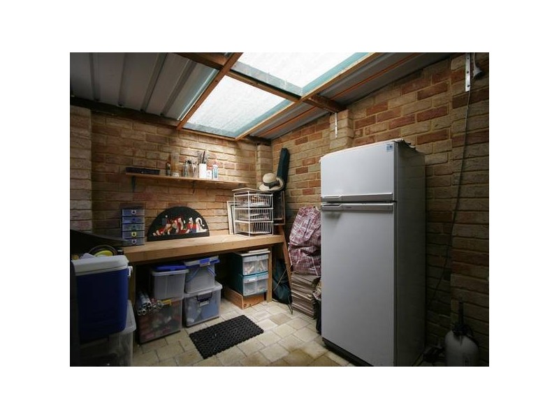 88 Azelia St, Alexander Heights WA 6064