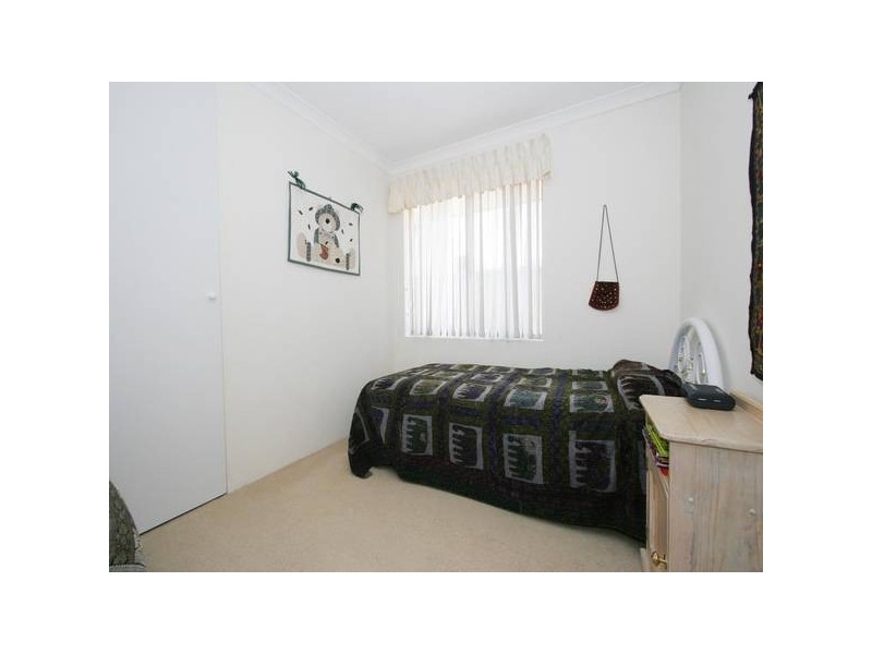 88 Azelia St, Alexander Heights WA 6064